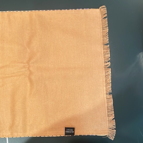 100% Silk scarf - Picture 6 of 7